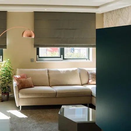Lena Luxury Iii شقة